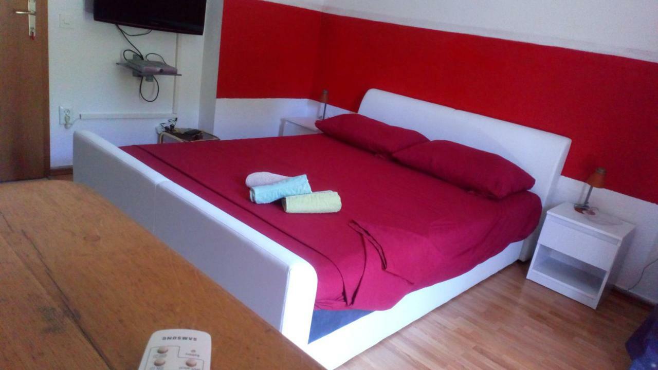 Rooms & Studio Villa Tatjana Supetar Zewnętrze zdjęcie