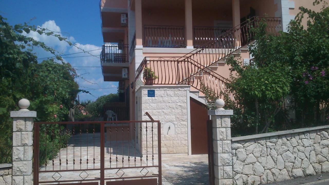 Rooms & Studio Villa Tatjana Supetar Zewnętrze zdjęcie
